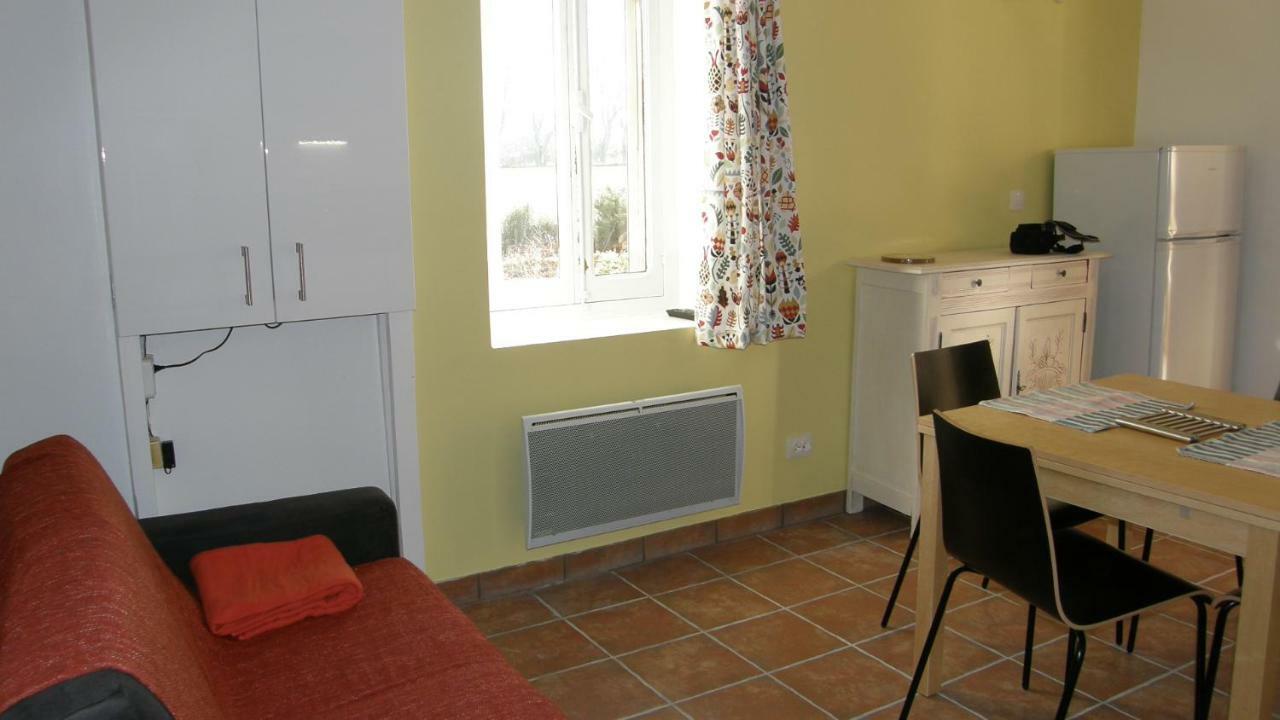 Gite Du Gardien Saint-Martin-de-Crau Esterno foto